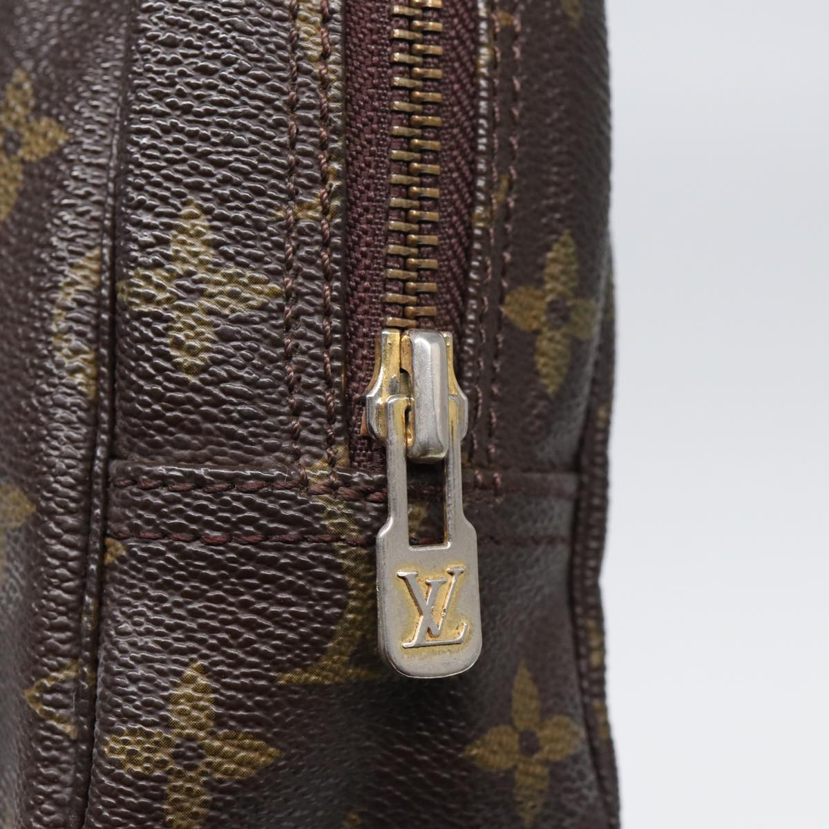 LOUIS VUITTON Monogram Trousse Toilette 23 Clutch Bag M47524 LV Auth 80586