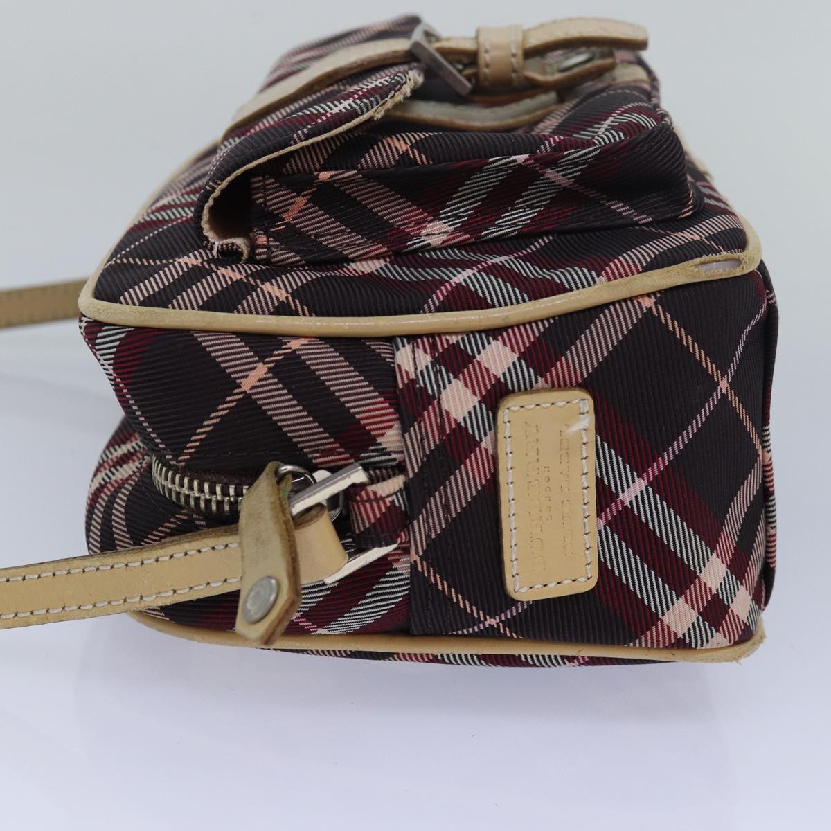 BURBERRY Nova Check Blue Label Shoulder Bag Nylon Red Auth 80617