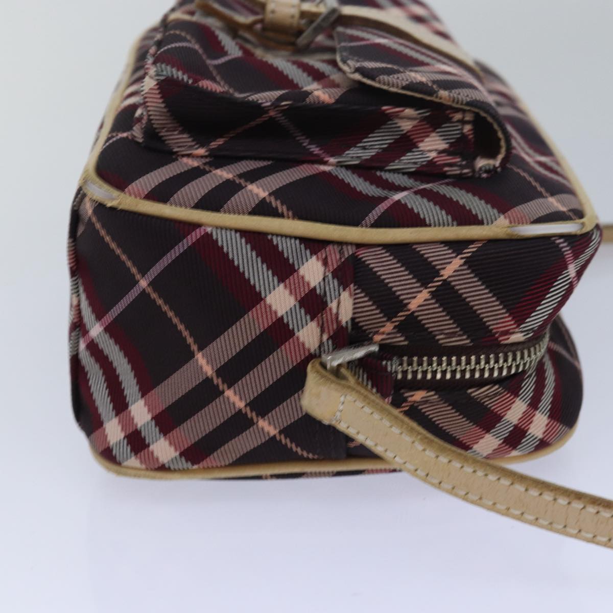 BURBERRY Nova Check Blue Label Shoulder Bag Nylon Red Auth 80617