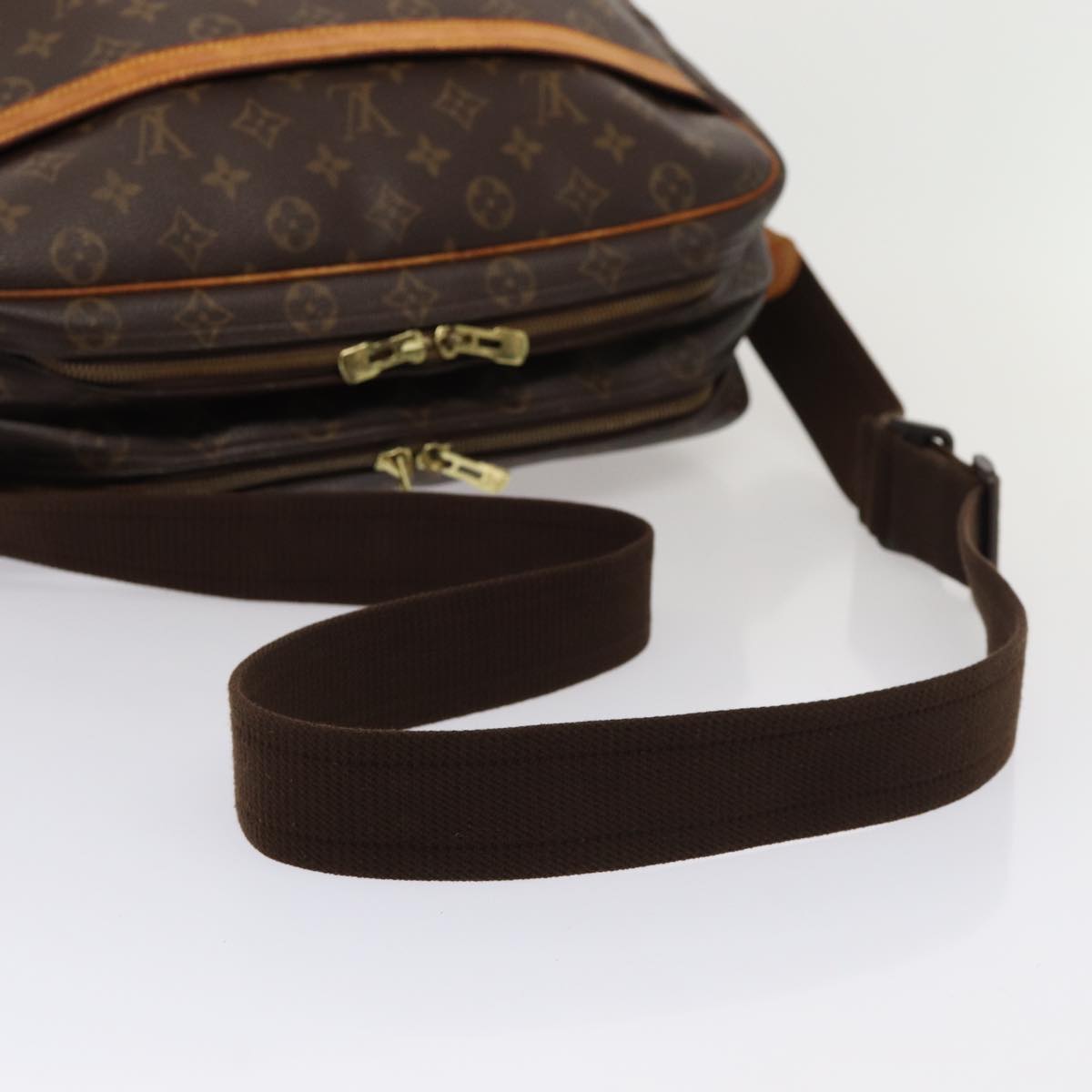 LOUIS VUITTON Monogram Reporter GM Shoulder Bag M45252 LV Auth 80643