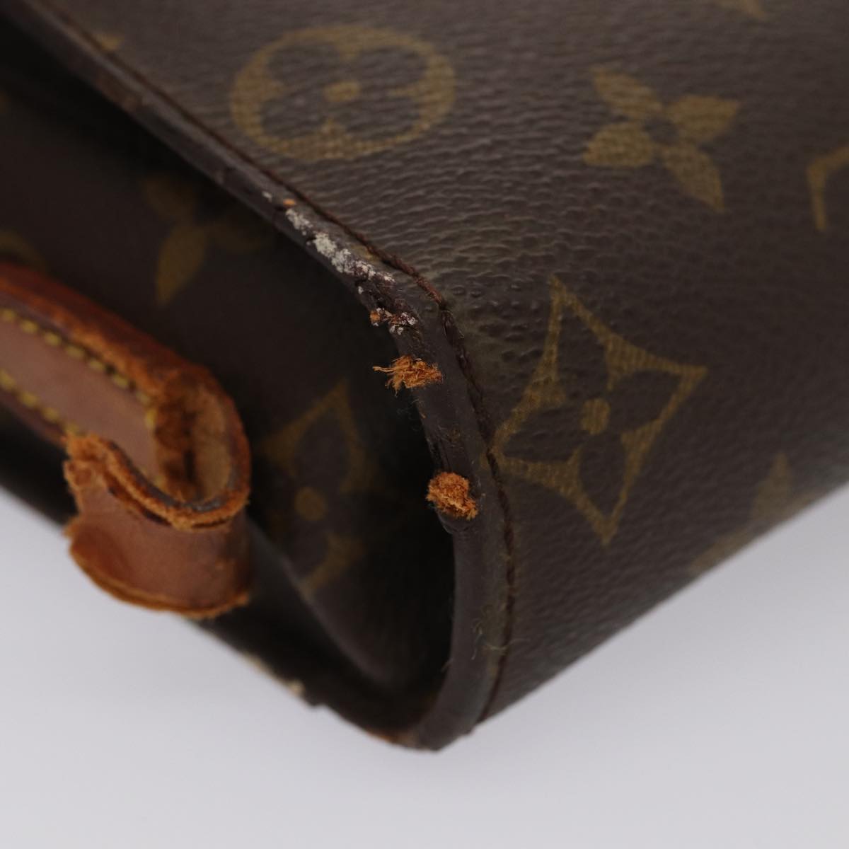 LOUIS VUITTON Monogram Saint Cloud MM Shoulder Bag M51243 LV Auth 80649