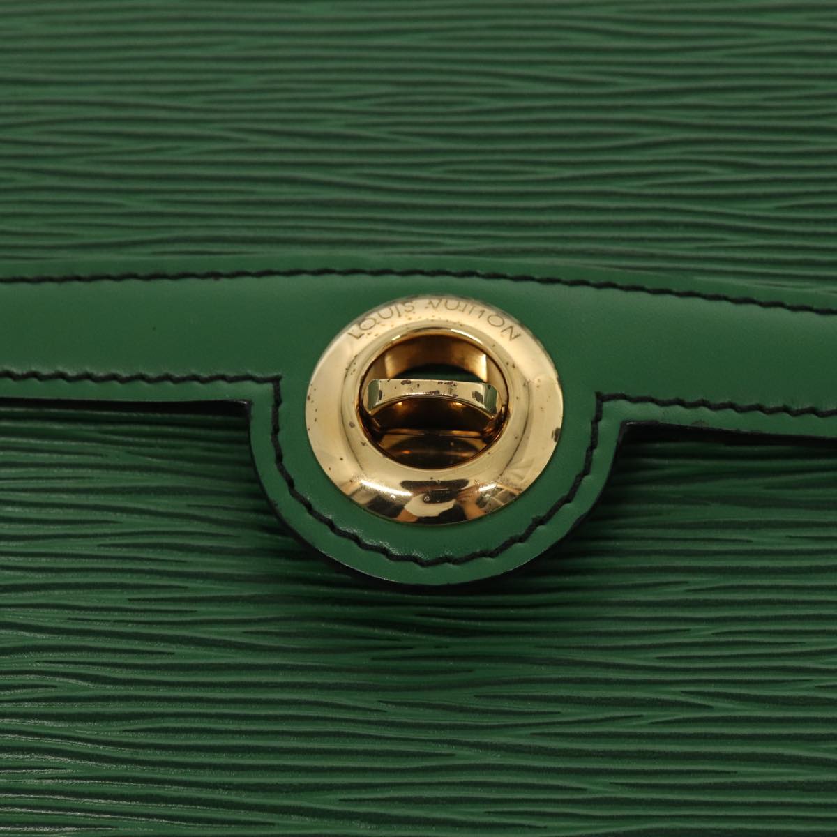 LOUIS VUITTON Epi Pochette Arche Shoulder Bag Green M52574 LV Auth 80726