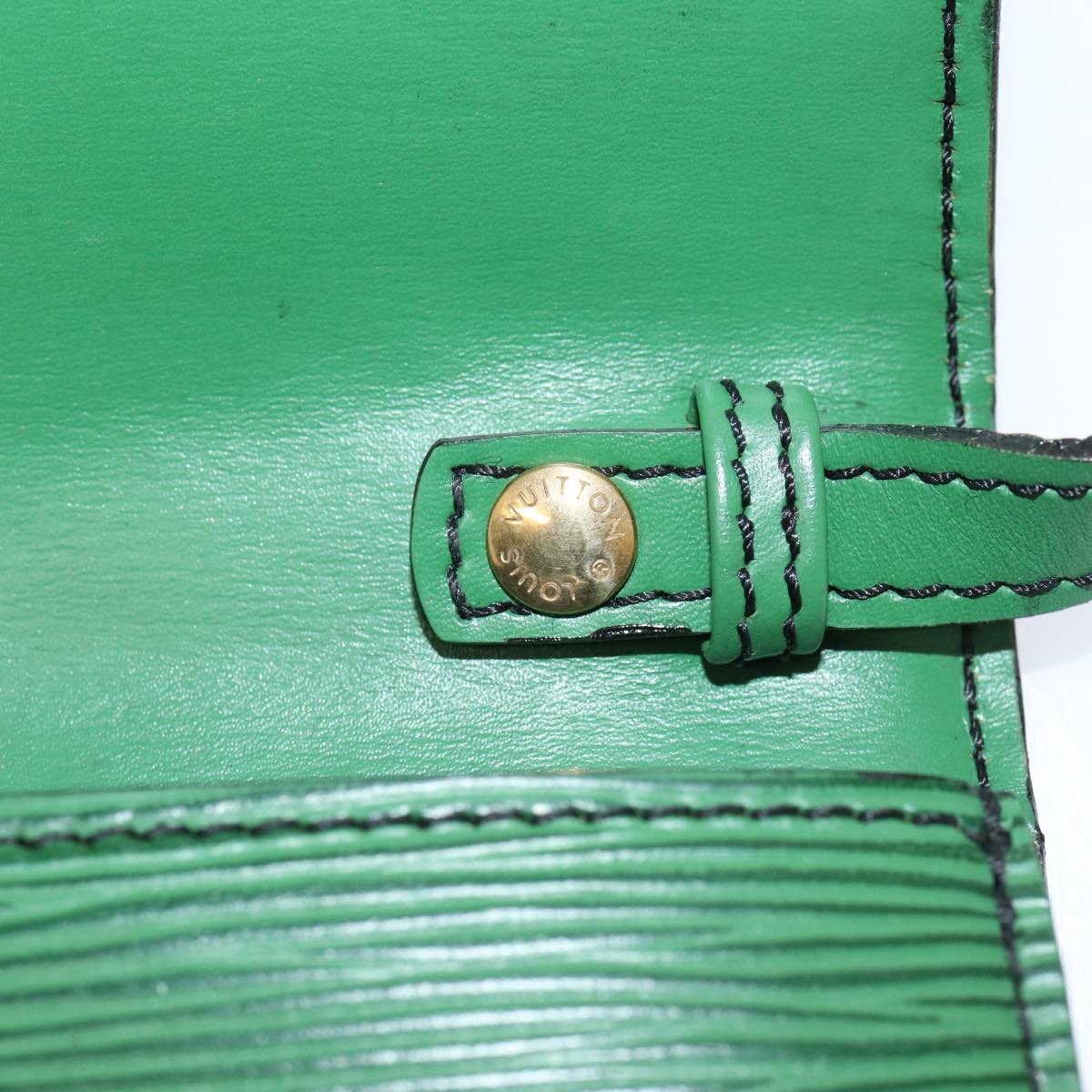 LOUIS VUITTON Epi Pochette Arche Shoulder Bag Green M52574 LV Auth 80726