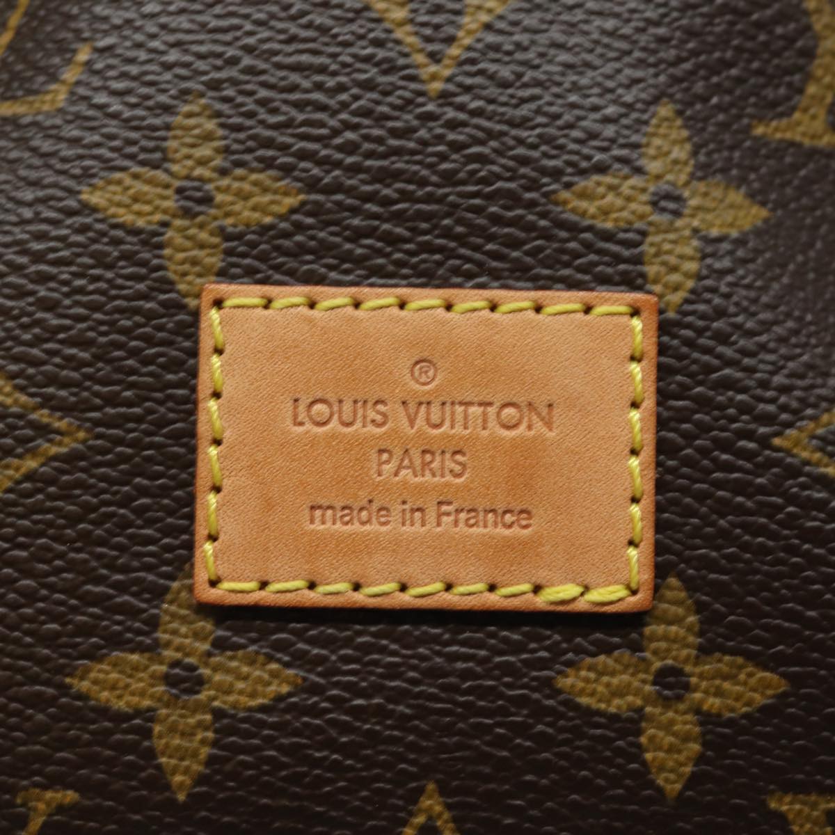 LOUIS VUITTON Monogram Saumur 30 Shoulder Bag M42256 LV Auth 80965A