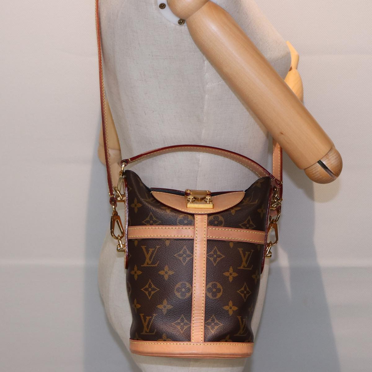 LOUIS VUITTON Monogram Duffel bag Hand Bag 2way M43587 LV Auth 80967A