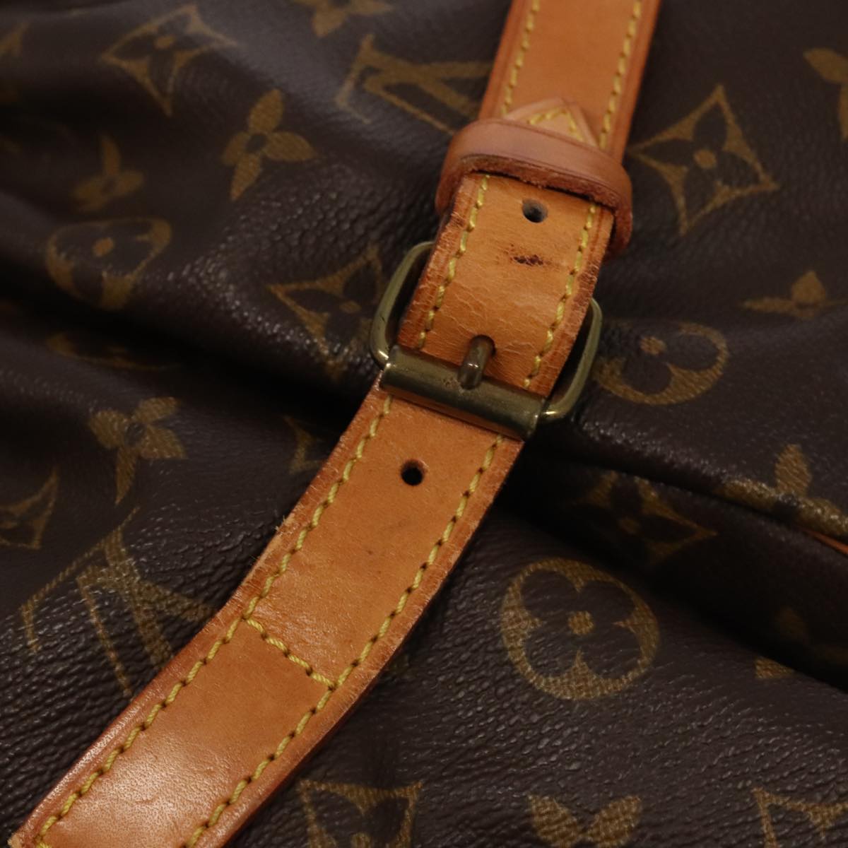 LOUIS VUITTON Monogram Saumur 35 Shoulder Bag M42254 LV Auth 80996