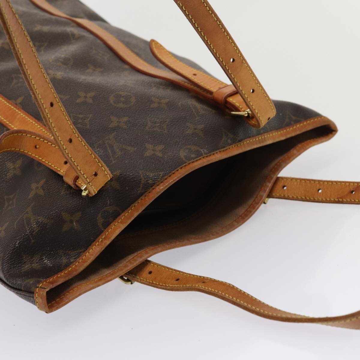 LOUIS VUITTON Monogram Bucket GM Shoulder Bag M42236 LV Auth 81033