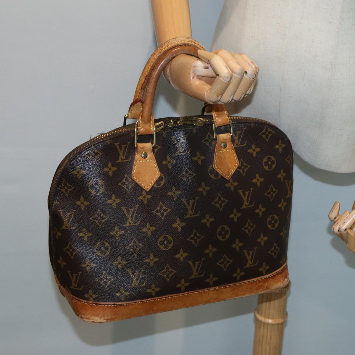 LOUIS VUITTON Monogram Alma Hand Bag M51130 LV Auth 81059