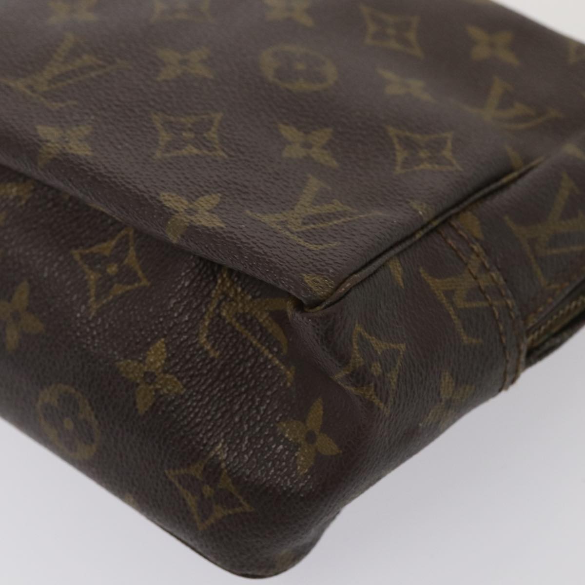 LOUIS VUITTON Monogram Trousse Toilette 28 Clutch Bag M47522 LV Auth 81094