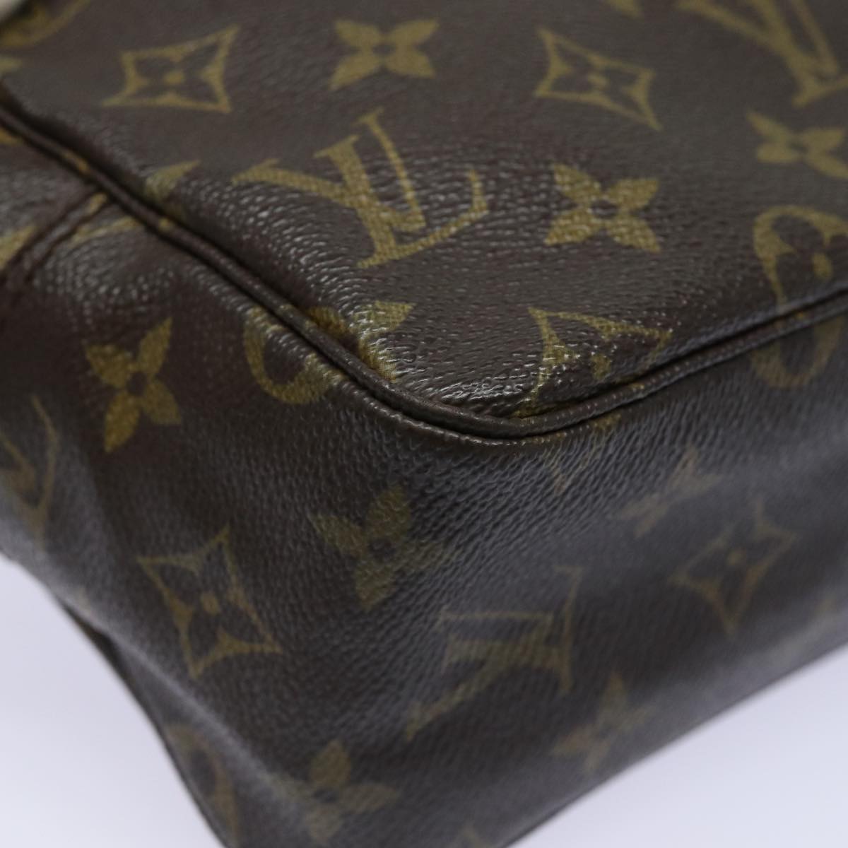 LOUIS VUITTON Monogram Trousse Toilette 28 Clutch Bag M47522 LV Auth 81095