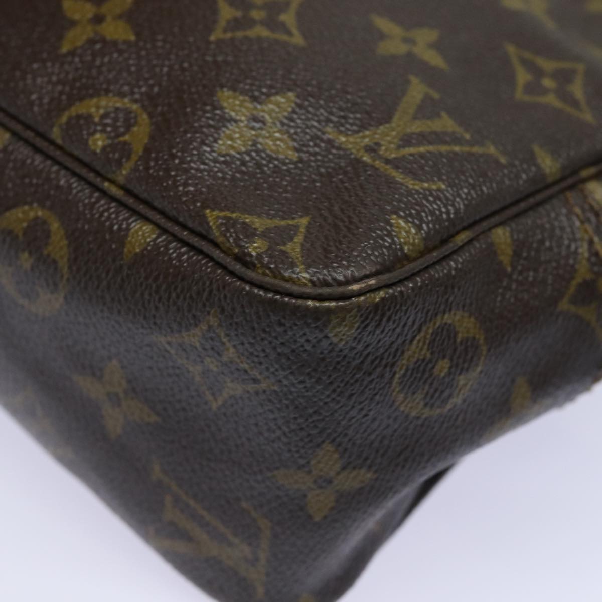 LOUIS VUITTON Monogram Trousse Toilette 28 Clutch Bag M47522 LV Auth 81096