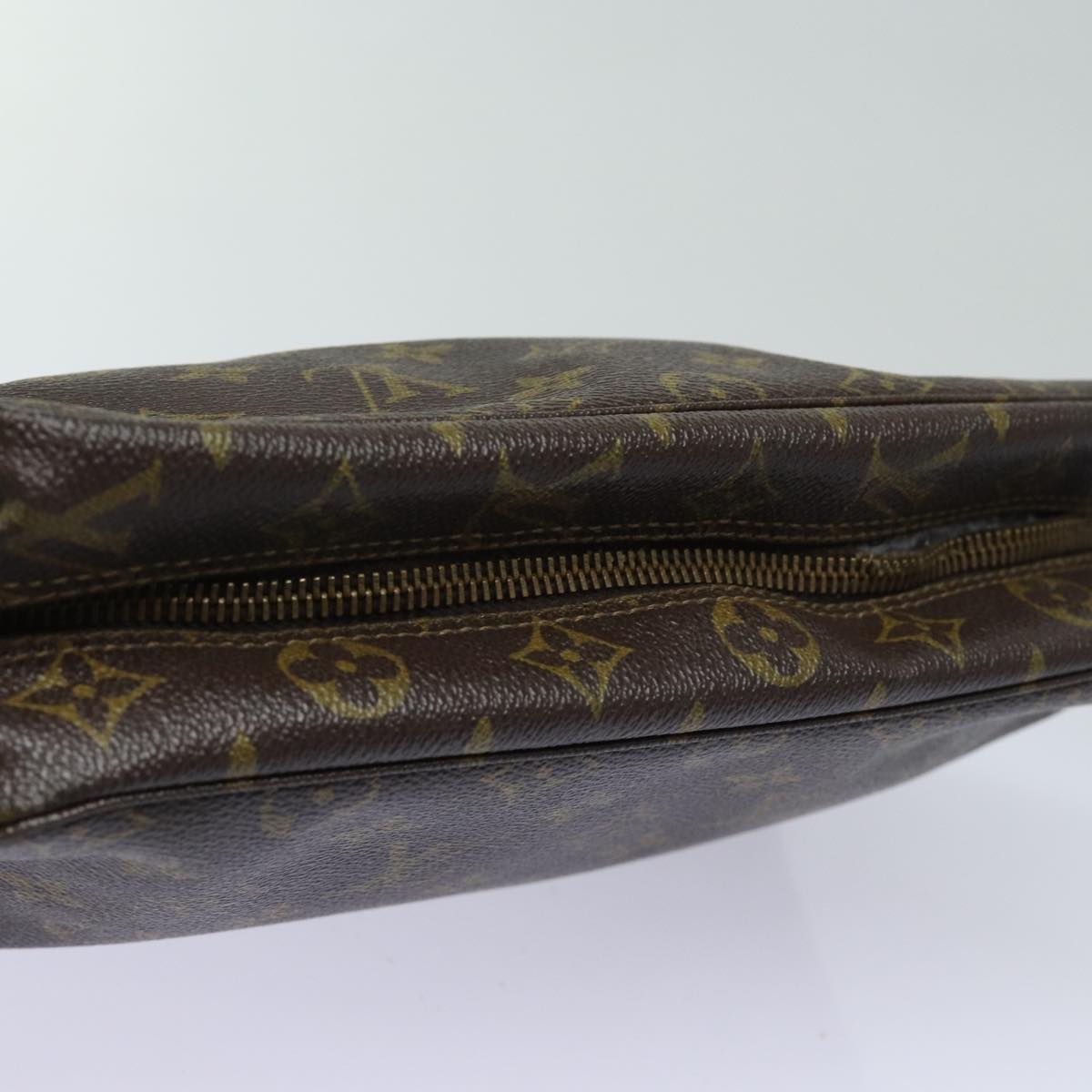 LOUIS VUITTON Monogram Trousse Toilette 28 Clutch Bag M47522 LV Auth 81096