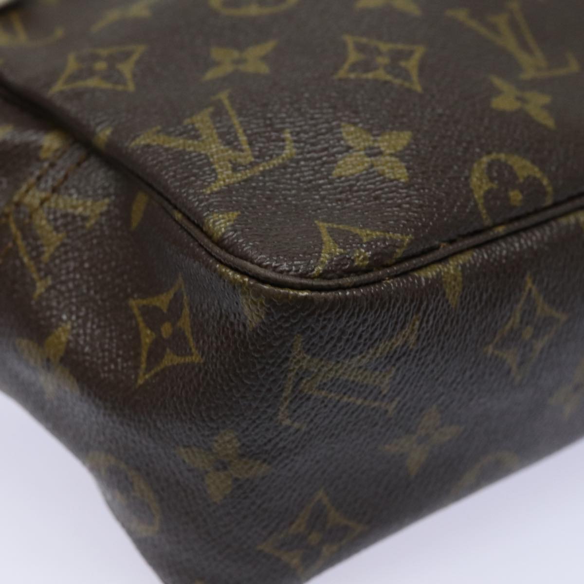 LOUIS VUITTON Monogram Trousse Toilette 28 Clutch Bag M47522 LV Auth 81096