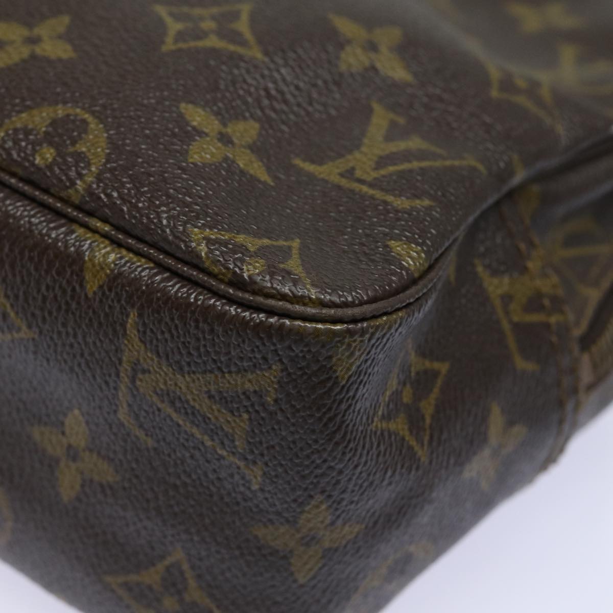 LOUIS VUITTON Monogram Trousse Toilette 28 Clutch Bag M47522 LV Auth 81096