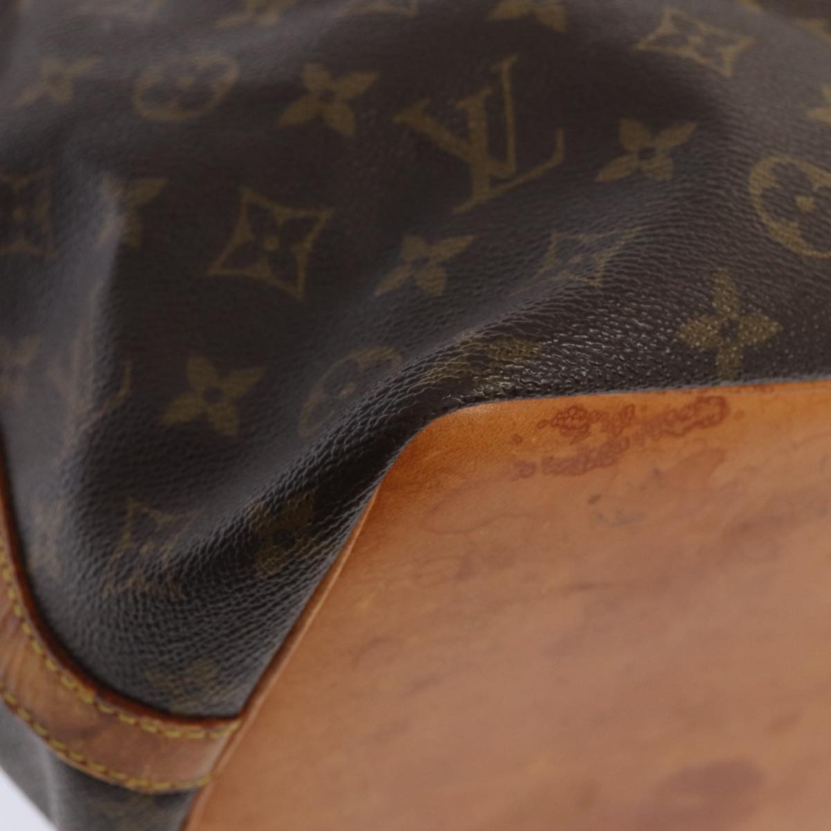 LOUIS VUITTON Monogram Petit Noe Shoulder Bag M42226 LV Auth 81116