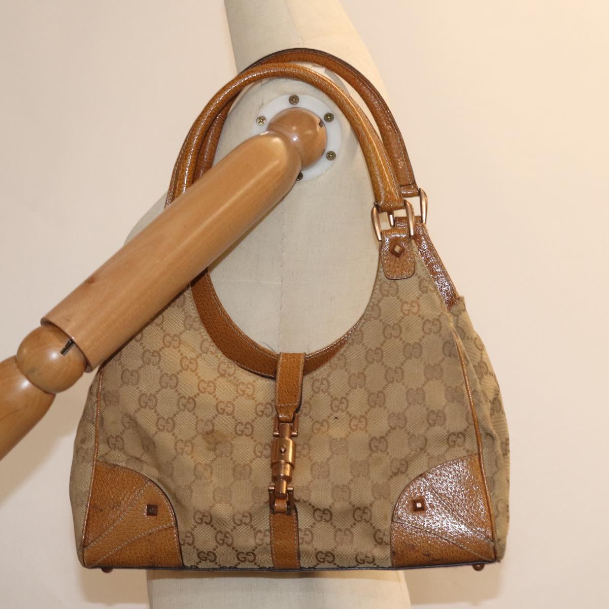 GUCCI GG Canvas Jackie Hand Bag Beige 124407 Auth 81153