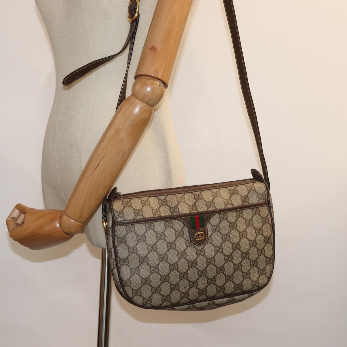 GUCCI GG Supreme Web Sherry Line Shoulder Bag PVC Beige 89 02 077 Auth 81157