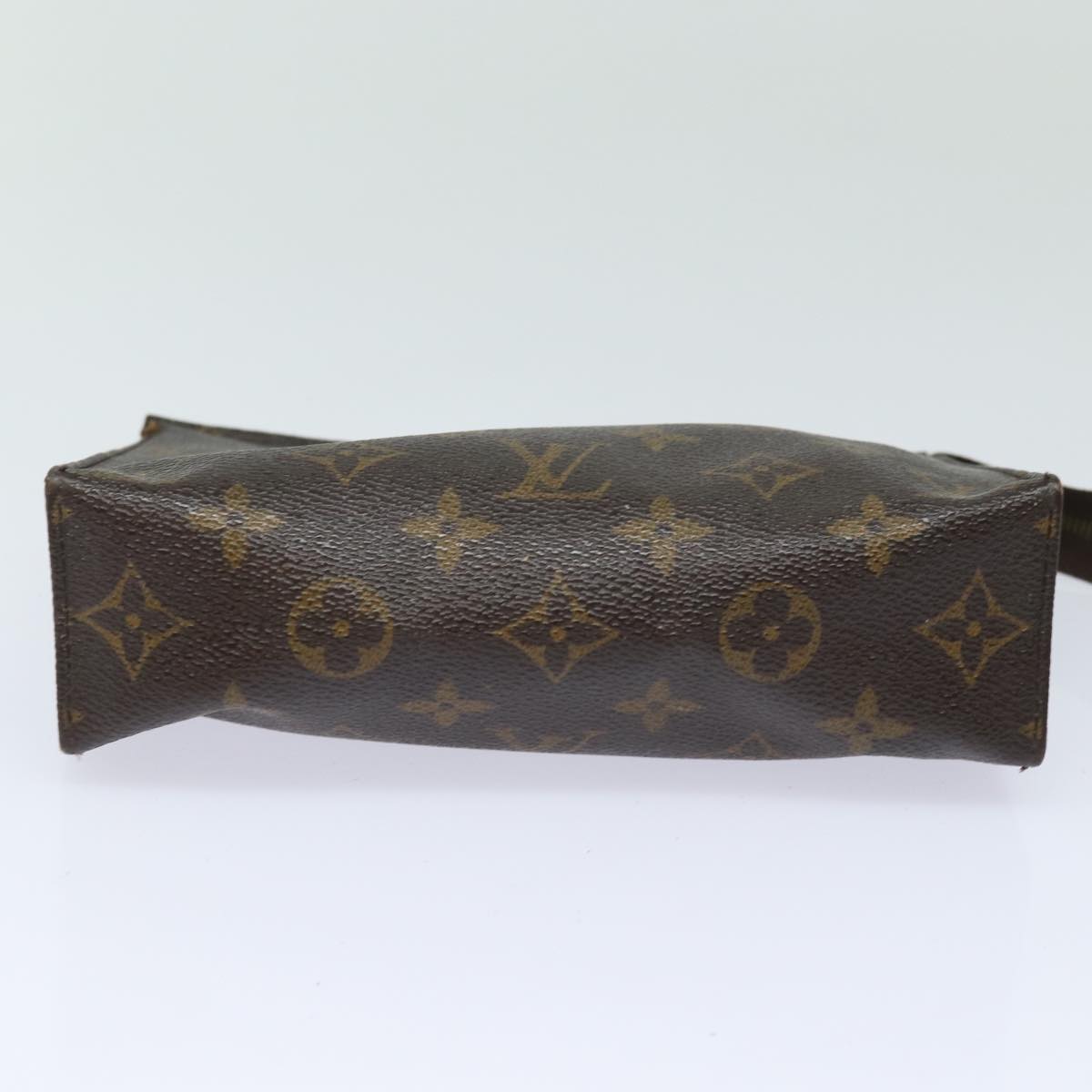 LOUIS VUITTON Monogram Poche Toilette 19 Pouch M47544 LV Auth 81212