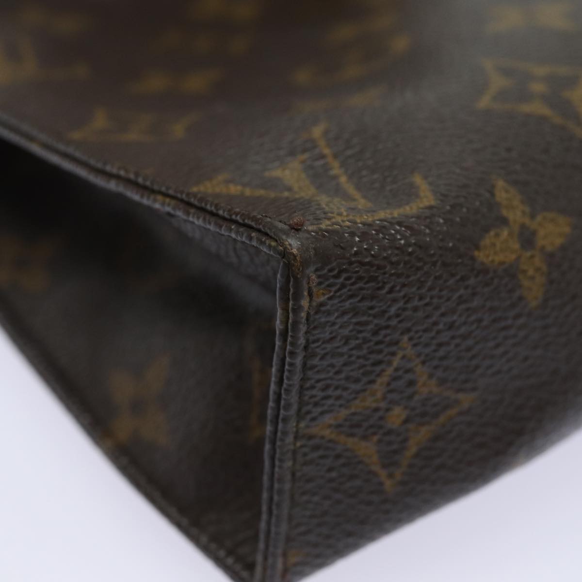 LOUIS VUITTON Monogram Poche Toilette 19 Pouch M47544 LV Auth 81212