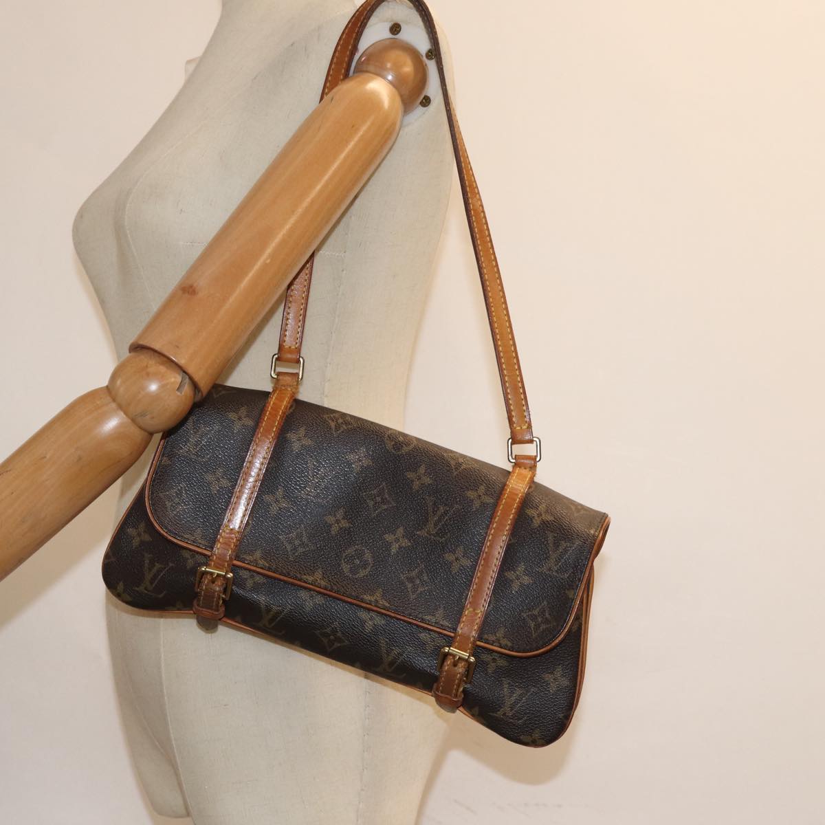 LOUIS VUITTON Monogram Pochette Marrell Waist bag M51159 LV Auth 81240