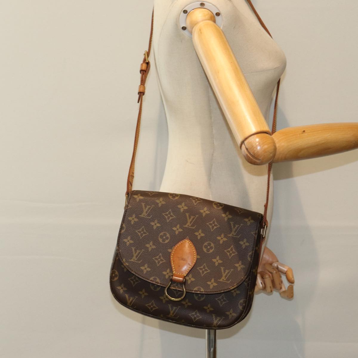 LOUIS VUITTON Monogram Saint Cloud GM Shoulder Bag M51242 LV Auth 81245