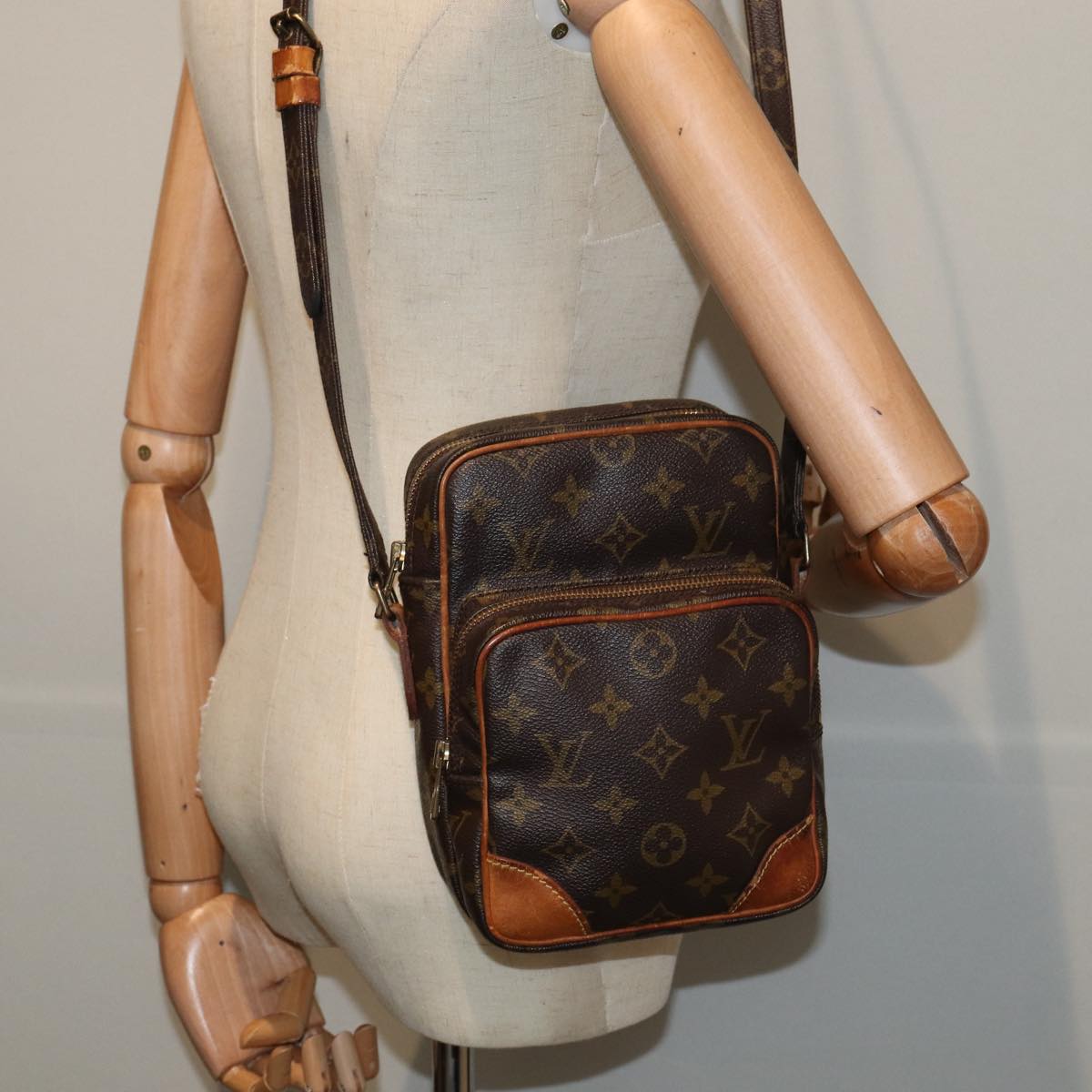 LOUIS VUITTON Monogram Amazon Shoulder Bag M45236 LV Auth 81248