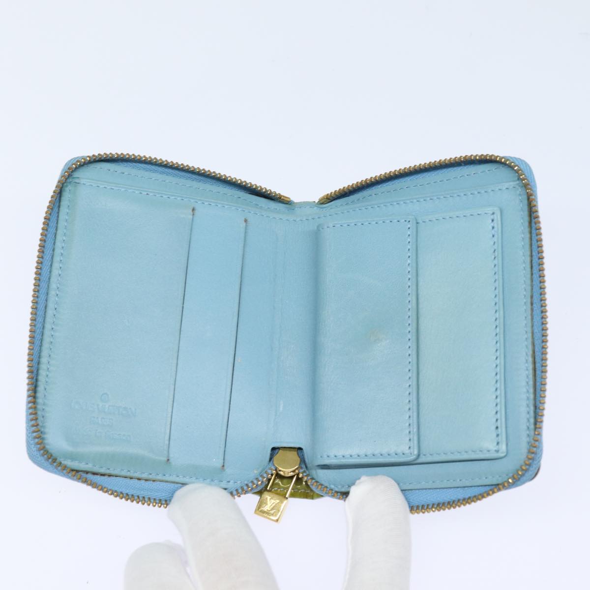 LOUIS VUITTON Monogram Vernis Bloom Wallet Baby Blue M91016 LV Auth 81332