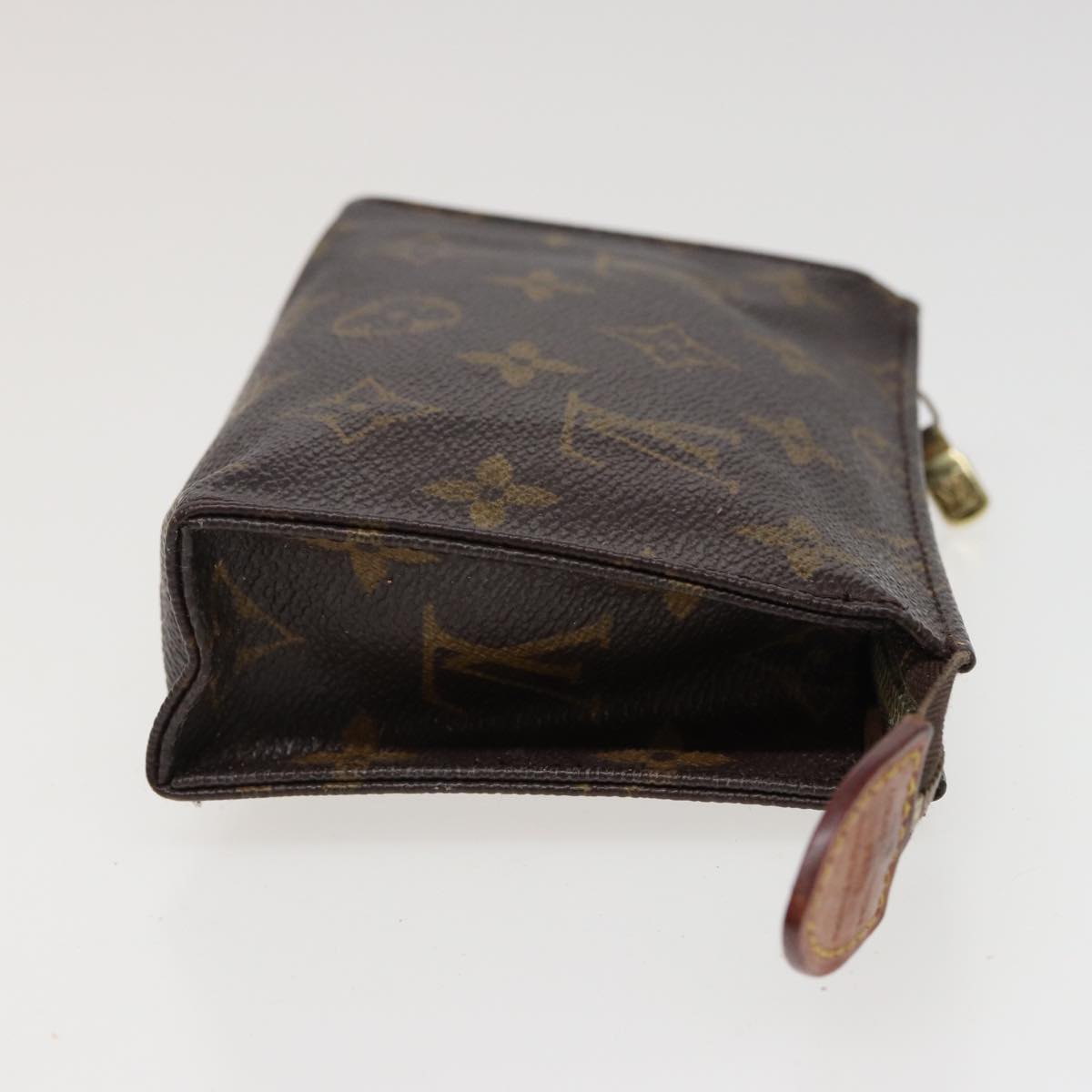 LOUIS VUITTON Monogram Poche Toilette 15 Pouch M47546 LV Auth 81374