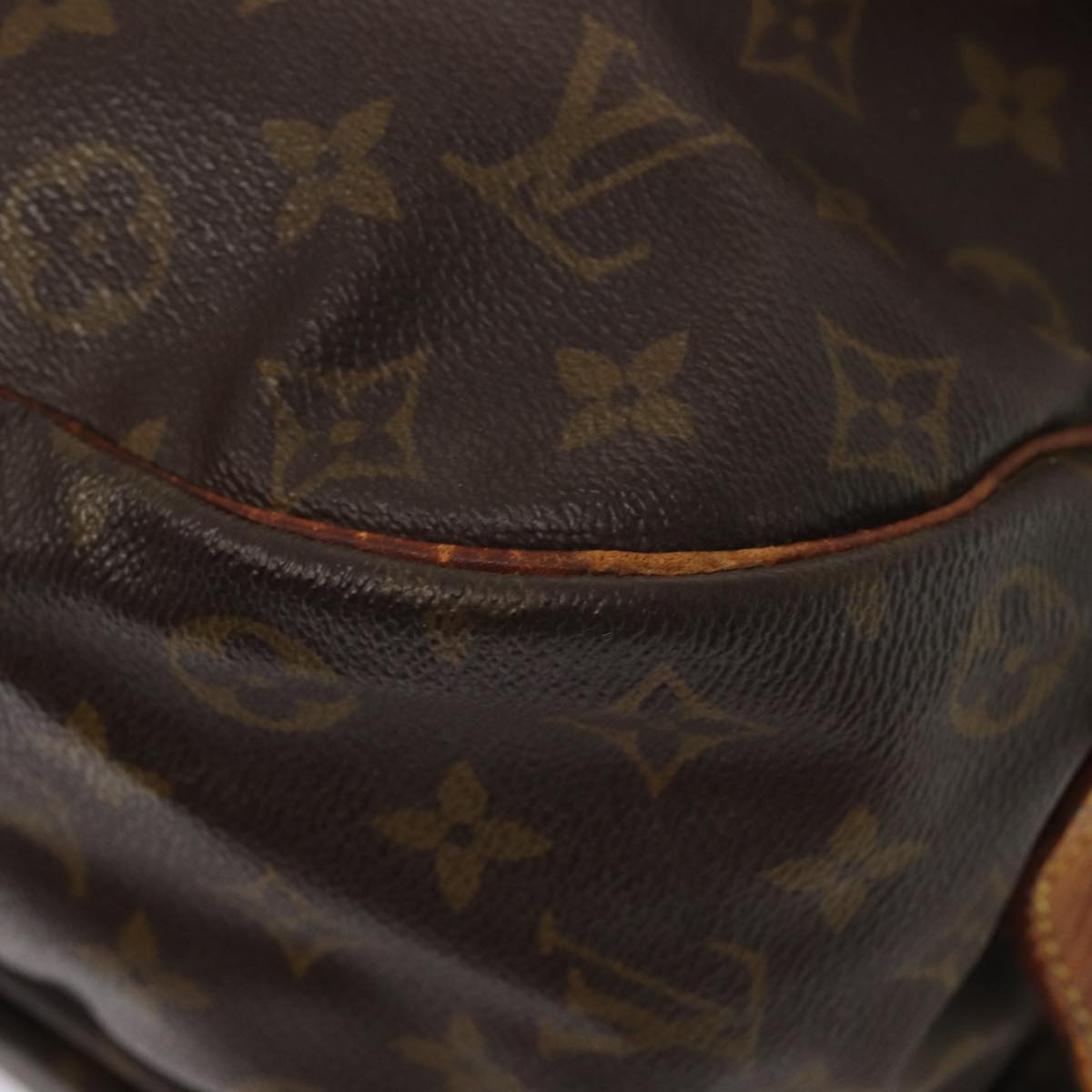 LOUIS VUITTON Monogram Saumur 35 Shoulder Bag M42254 LV Auth 81387