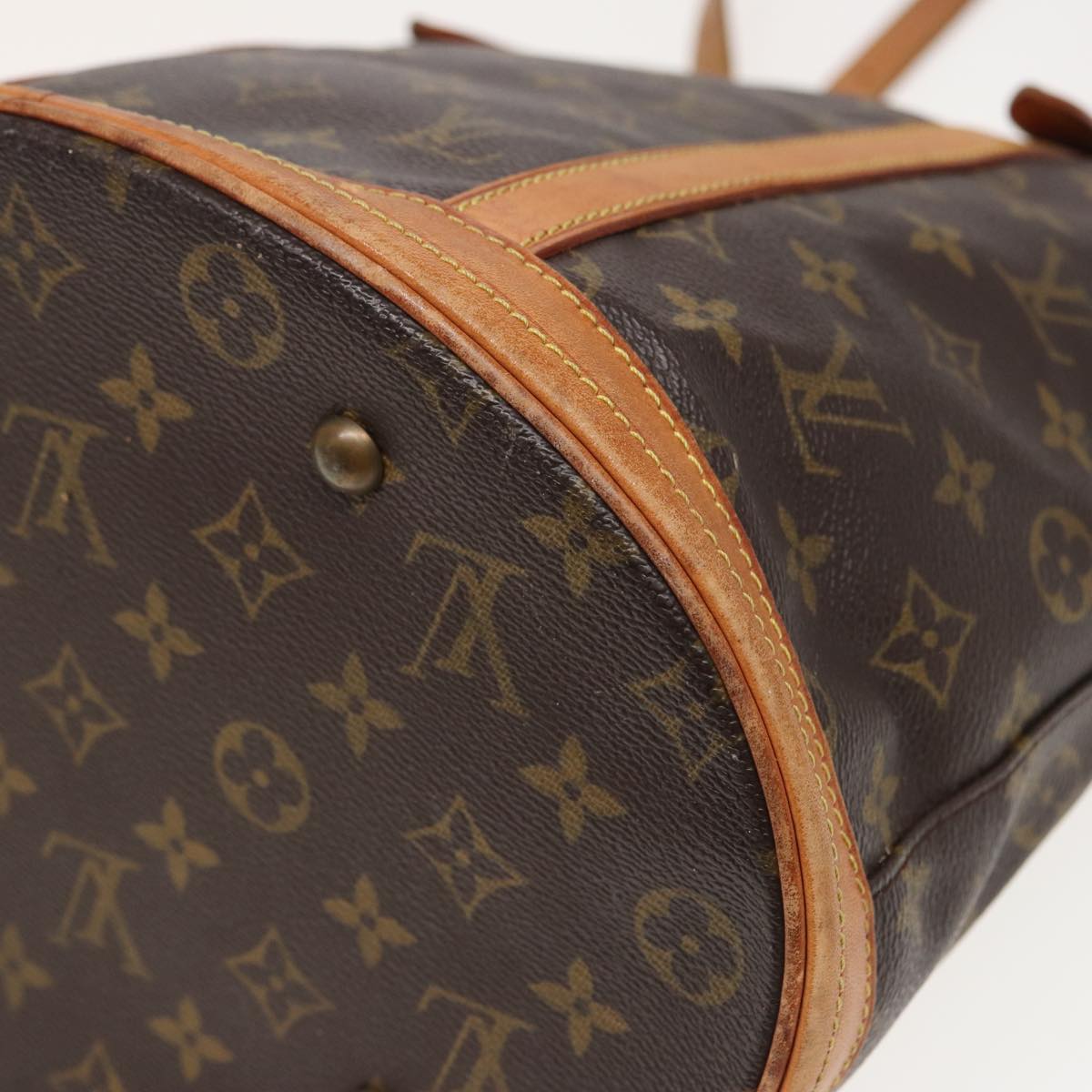 LOUIS VUITTON Monogram Bucket GM Shoulder Bag M42236 LV Auth 81431