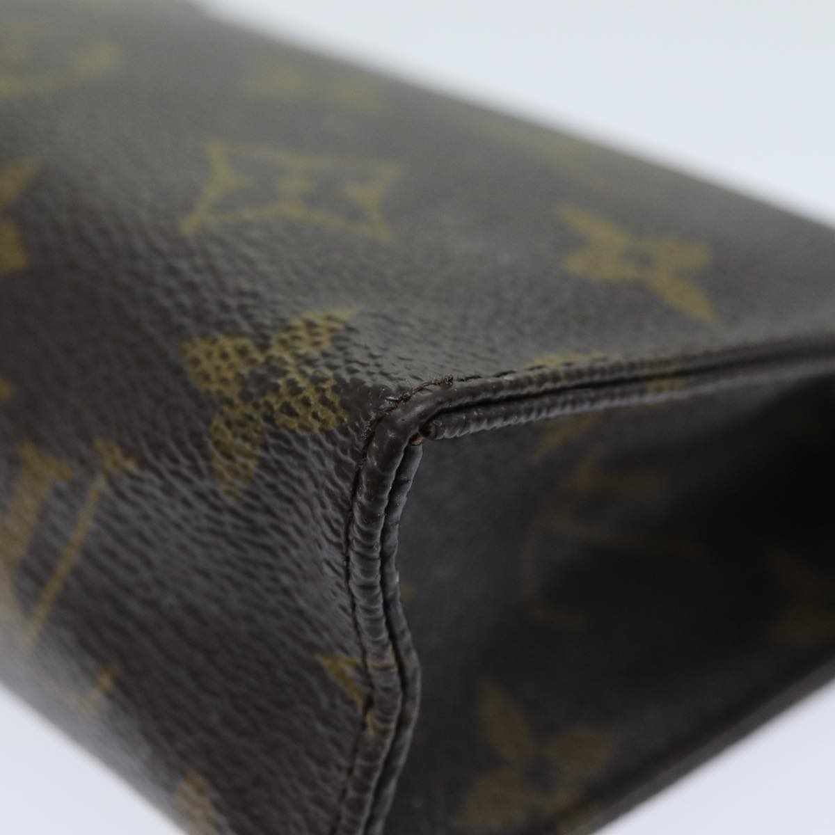 LOUIS VUITTON Monogram Poche Toilette 15 Pouch M47546 LV Auth 81479