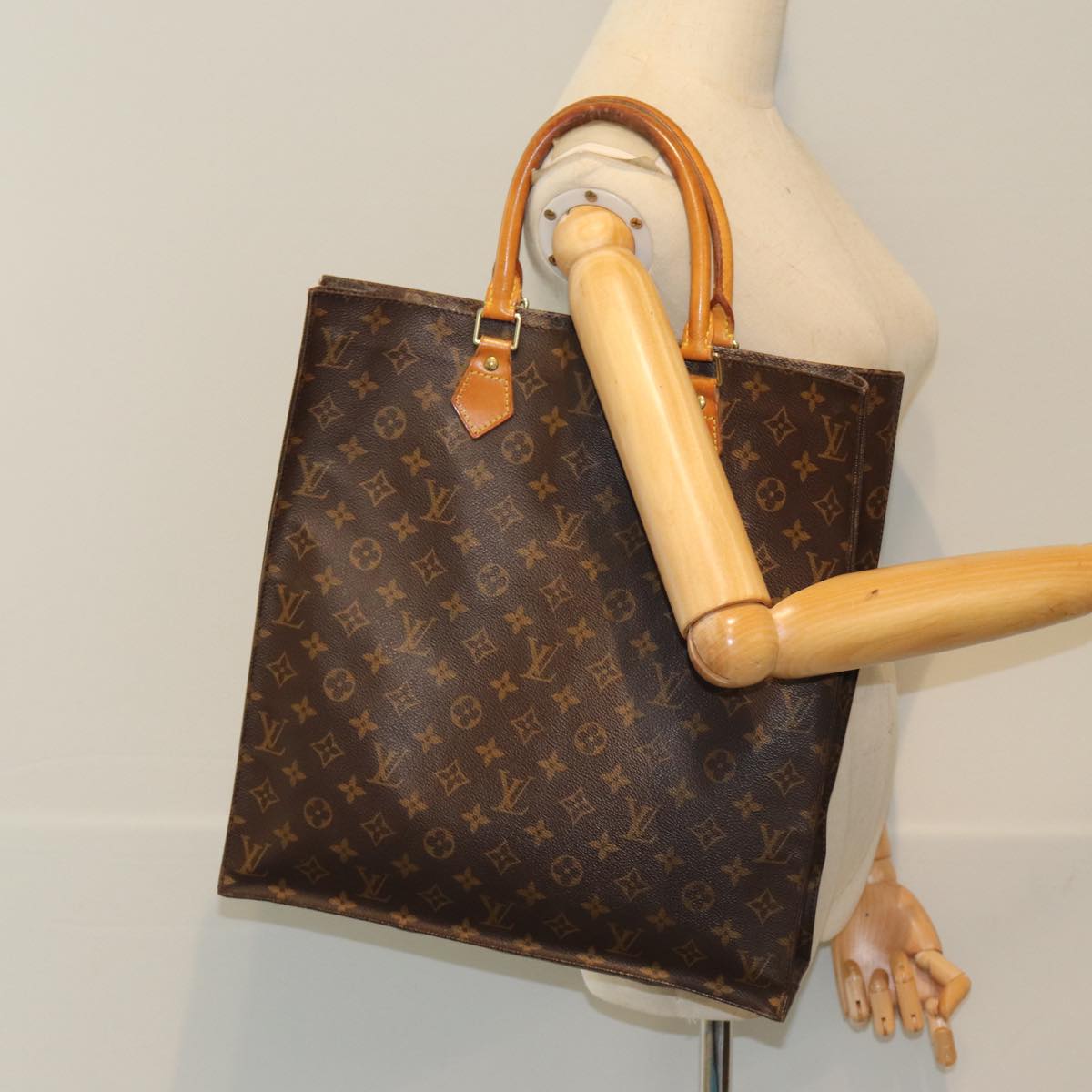 LOUIS VUITTON Monogram Sac Plat Hand Bag M51140 LV Auth 81546