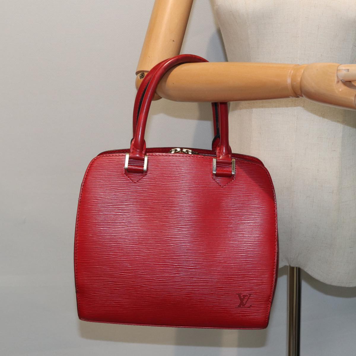 LOUIS VUITTON Epi Pont Neuf Hand Bag Red M52057 LV Auth 81568