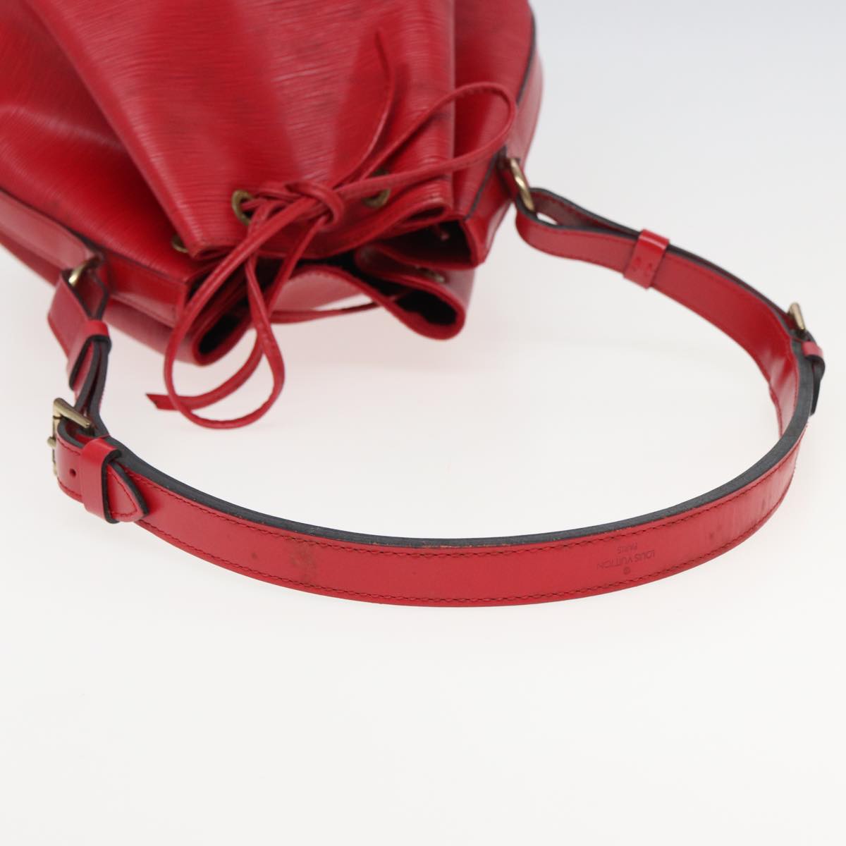 LOUIS VUITTON Epi Petit Noe Shoulder Bag Red M44107 LV Auth 81588