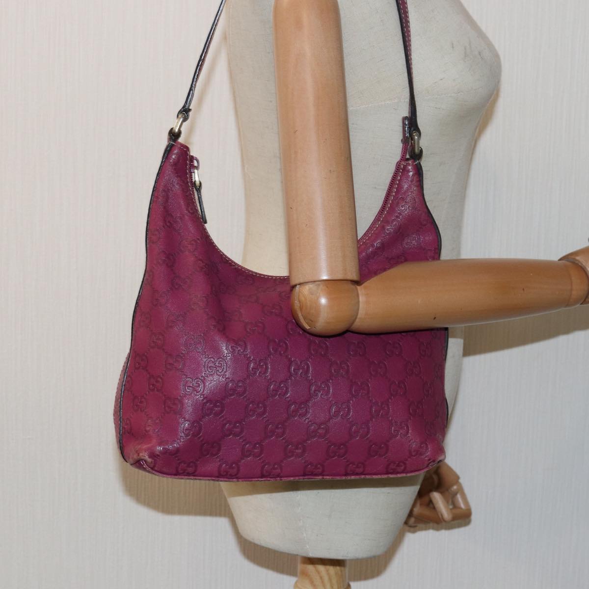 GUCCI GG Canvas Guccissima Shoulder Bag Outlet Purple 257282 Auth 81621