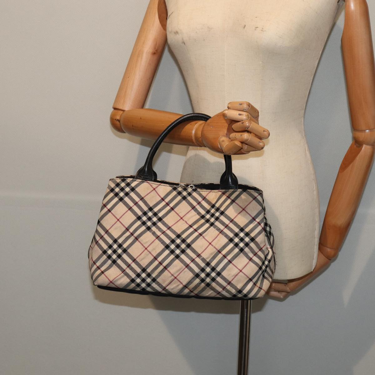 BURBERRY Nova Check Blue Label Hand Bag Nylon Beige Auth 81674