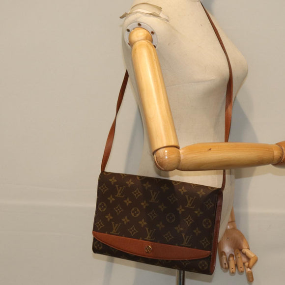 LOUIS VUITTON Monogram Bordeaux 27 Shoulder Bag M51797 LV Auth 81690