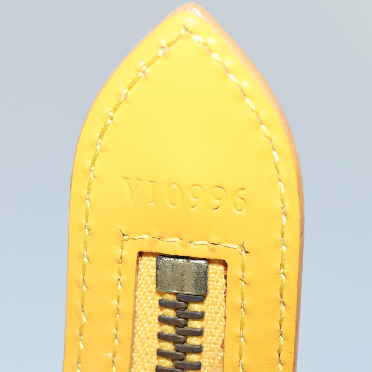 LOUIS VUITTON Epi Saint Jacques Poignees Long Bag Yellow M52339 LV Auth 81732