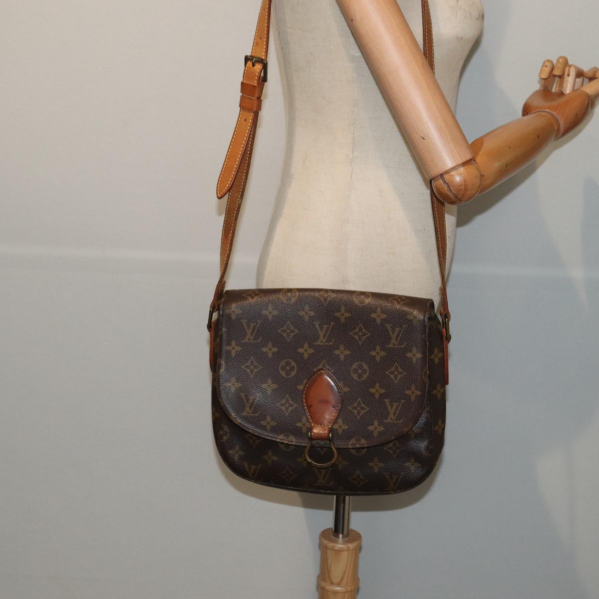 LOUIS VUITTON Monogram Saint Cloud GM Shoulder Bag M51242 LV Auth 81777