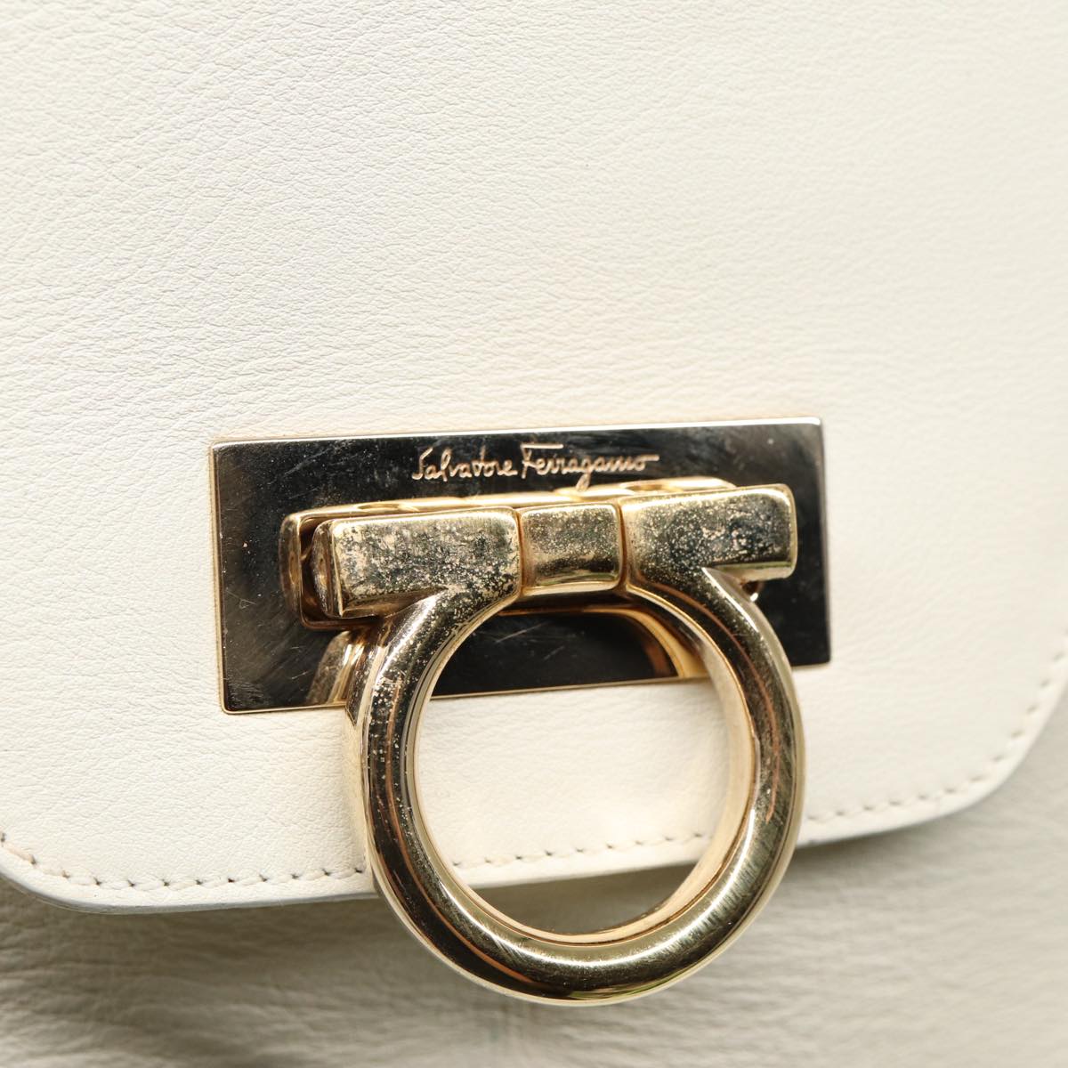 Salvatore Ferragamo Gancini Shoulder Bag Leather White Auth 81779