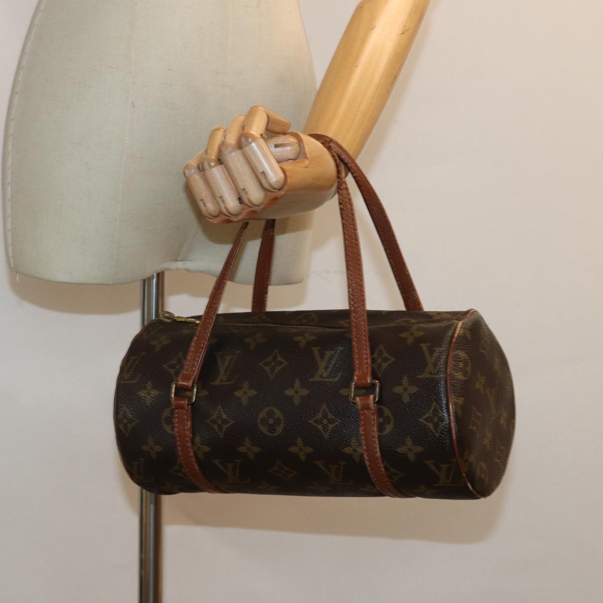 LOUIS VUITTON Monogram Papillon 26 old model Hand Bag Vintage M51366 Auth 81908