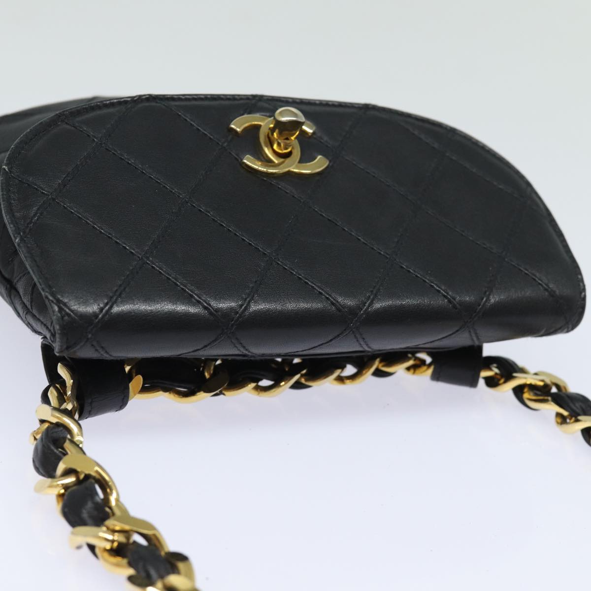 CHANEL Bicolore Turn Lock Chain Waist bag Leather Black CC Auth 81934A