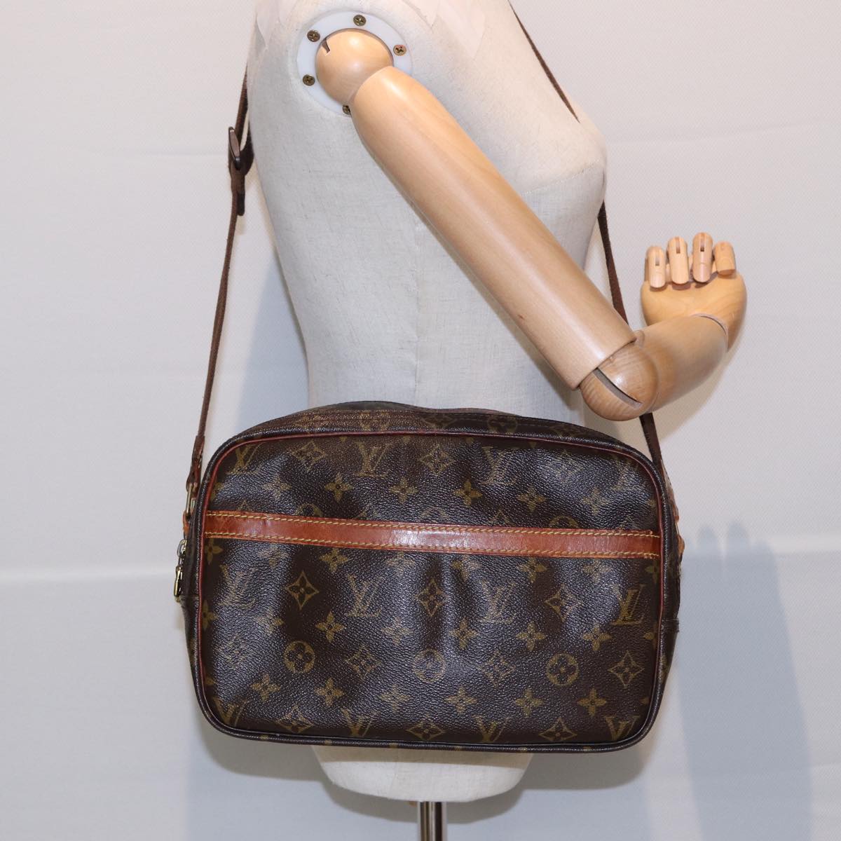 LOUIS VUITTON Monogram Reporter PM Shoulder Bag M45254 LV Auth 82003