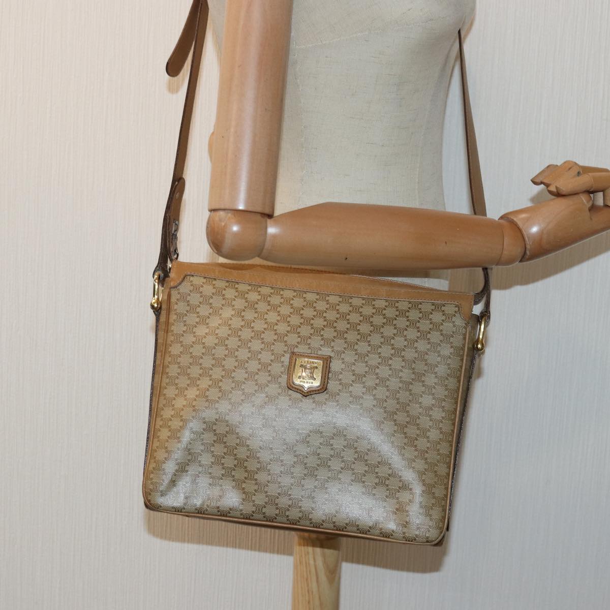 CELINE Macadam Canvas Shoulder Bag Beige Auth 82010