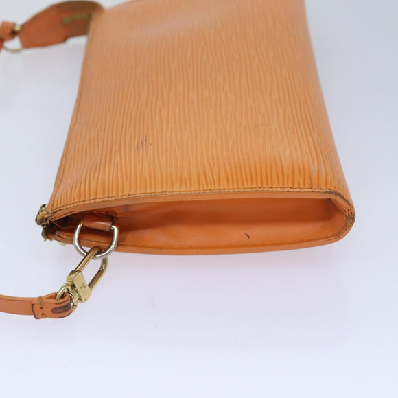 LOUIS VUITTON Epi Pochette Accessoires Pouch Orange Mandarin M5294H Auth 82026