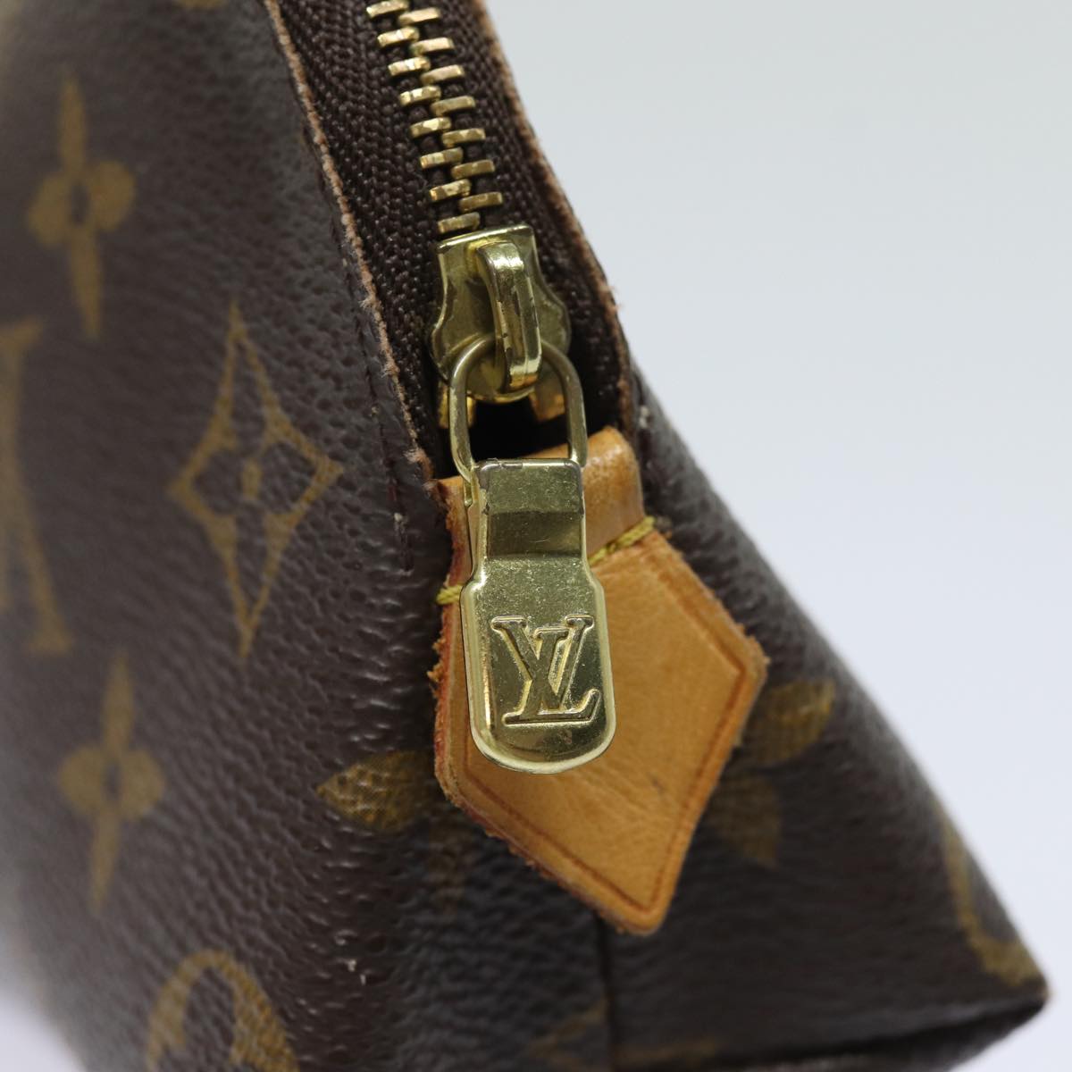 LOUIS VUITTON Monogram Pochette Cosmetic PM Cosmetic Pouch M47515 LV Auth 82042