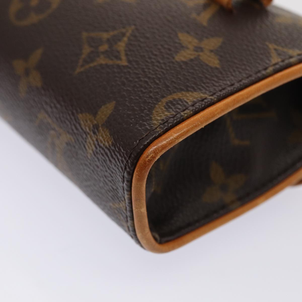 LOUIS VUITTON Monogram Pochette Florentine Waist bag M51855 LV Auth 82044