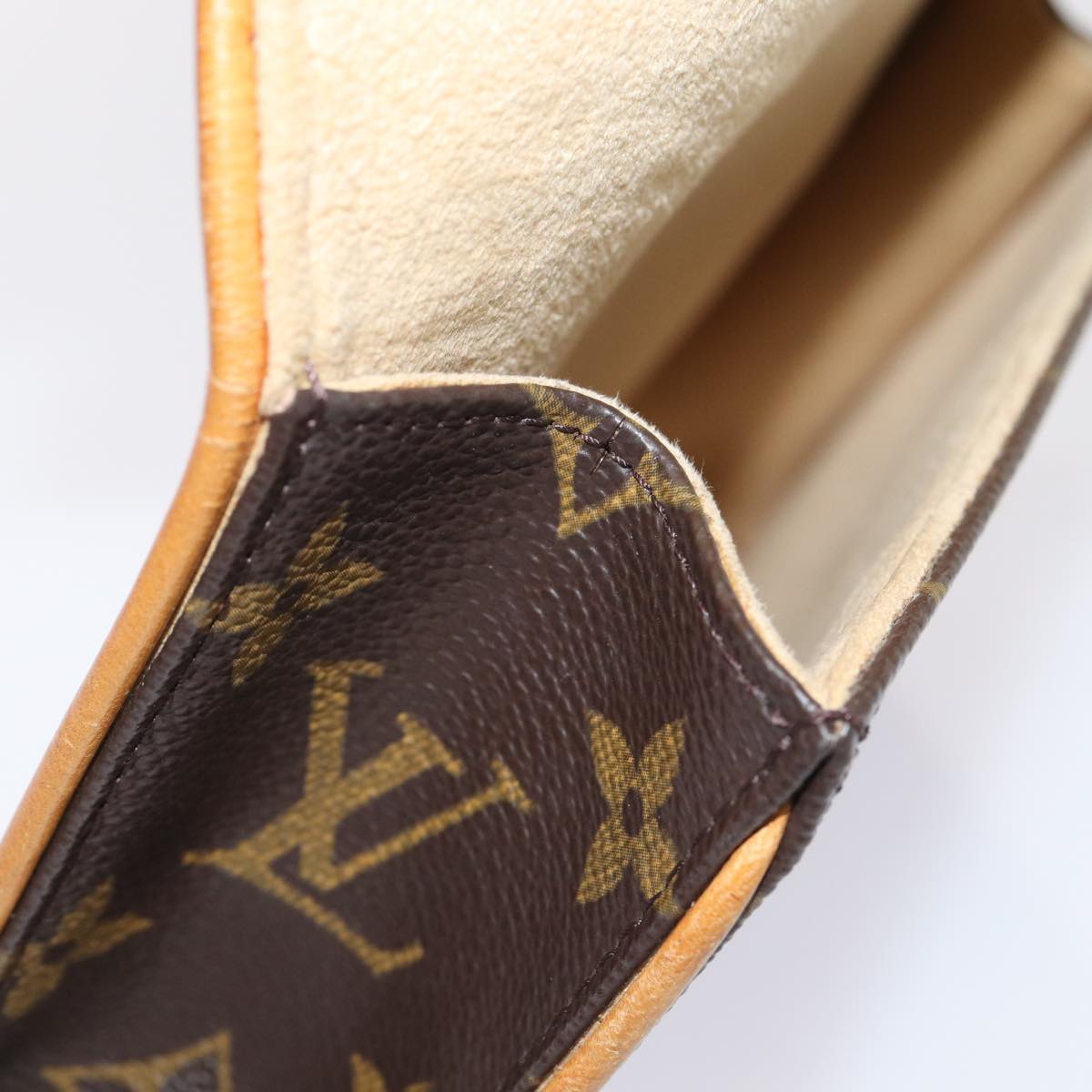 LOUIS VUITTON Monogram Pochette Florentine Waist bag M51855 LV Auth 82044