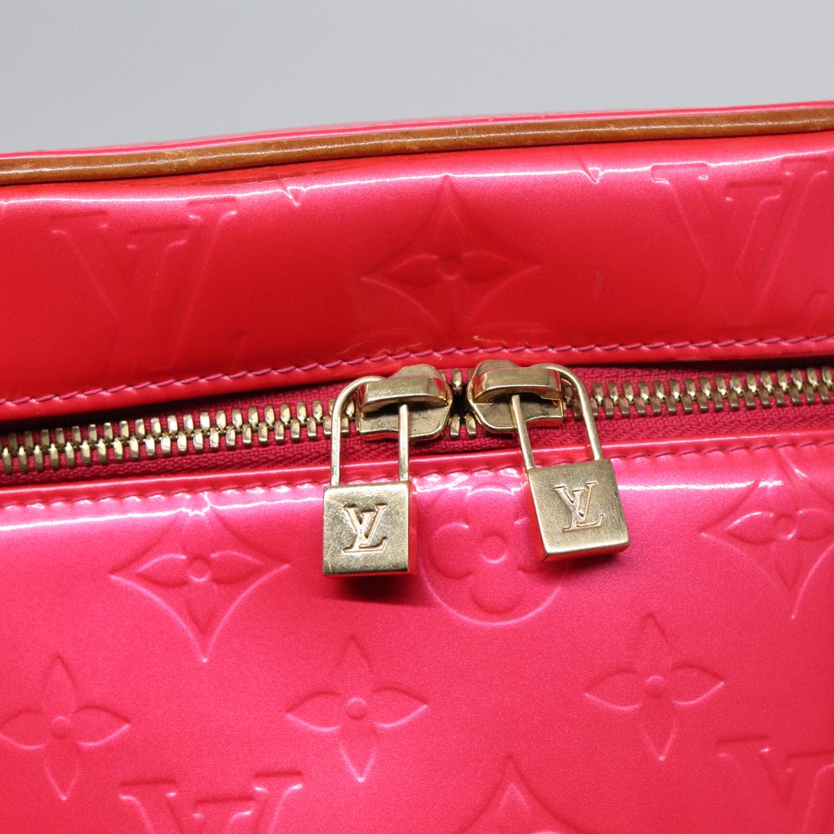 LOUIS VUITTON Monogram Vernis Sullivan Vertical Bag Pink M91259 LV Auth 82107