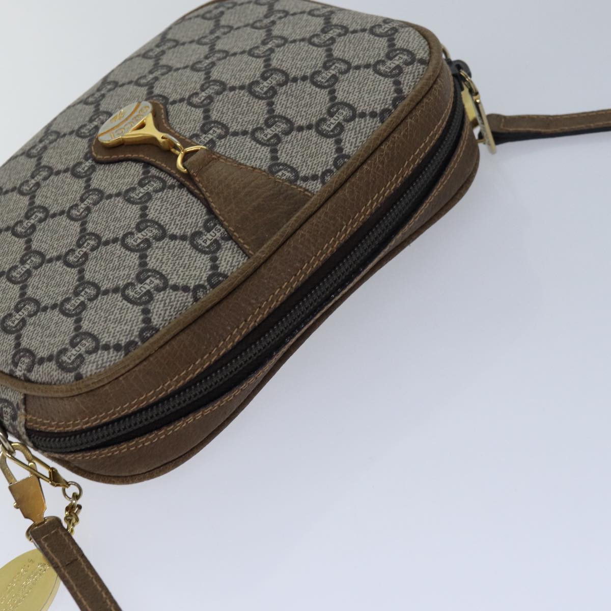 GUCCI GG Plus Supreme Shoulder Bag PVC Beige Gold Auth 82112